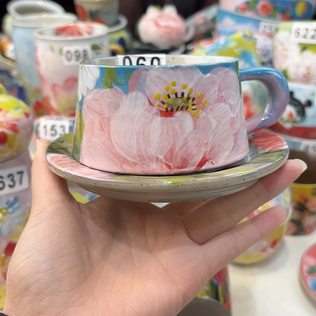 瓷片兔兔好可爱呀