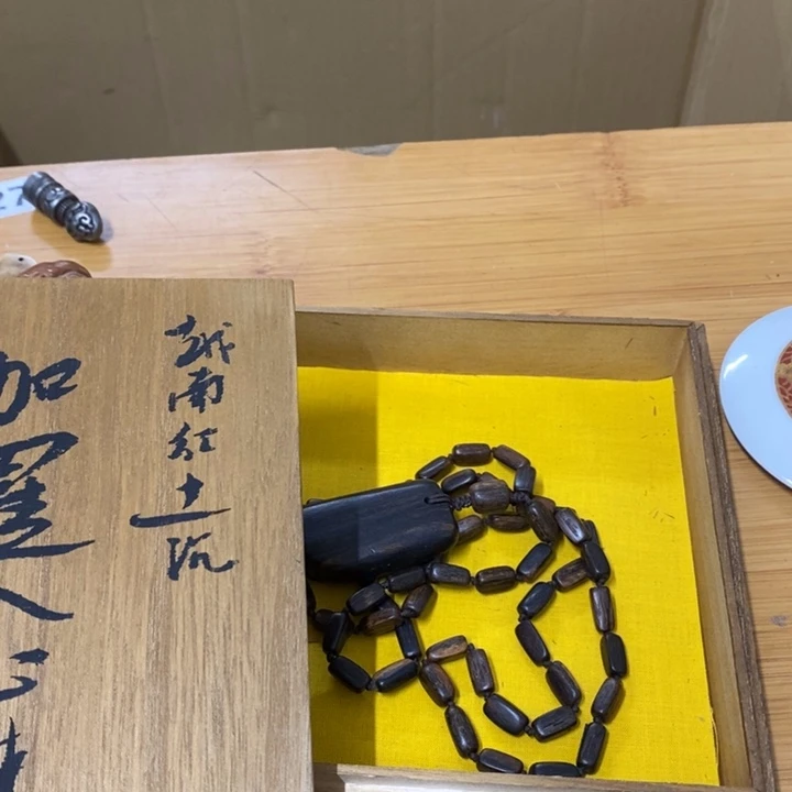 瓷片哈中古工艺品一件