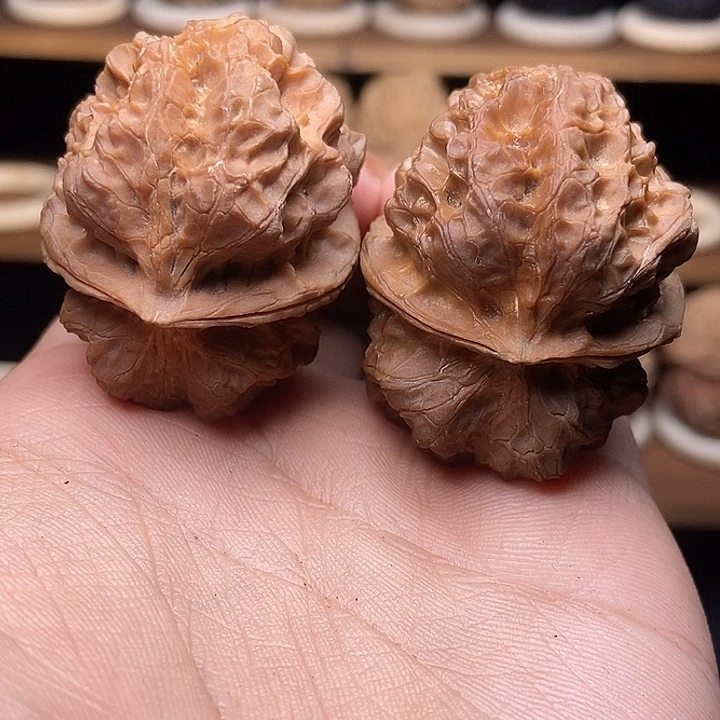 文玩核桃吊坠铁核桃上古蟾樽