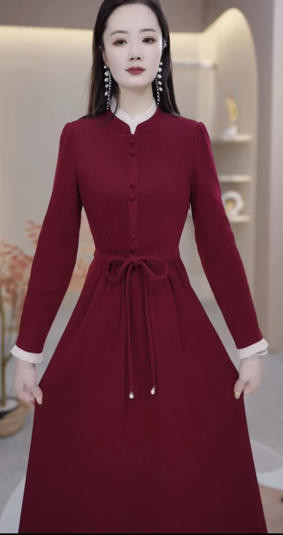 【玥欣服饰】KK379  #  2025 修身 显瘦 减龄 连衣裙