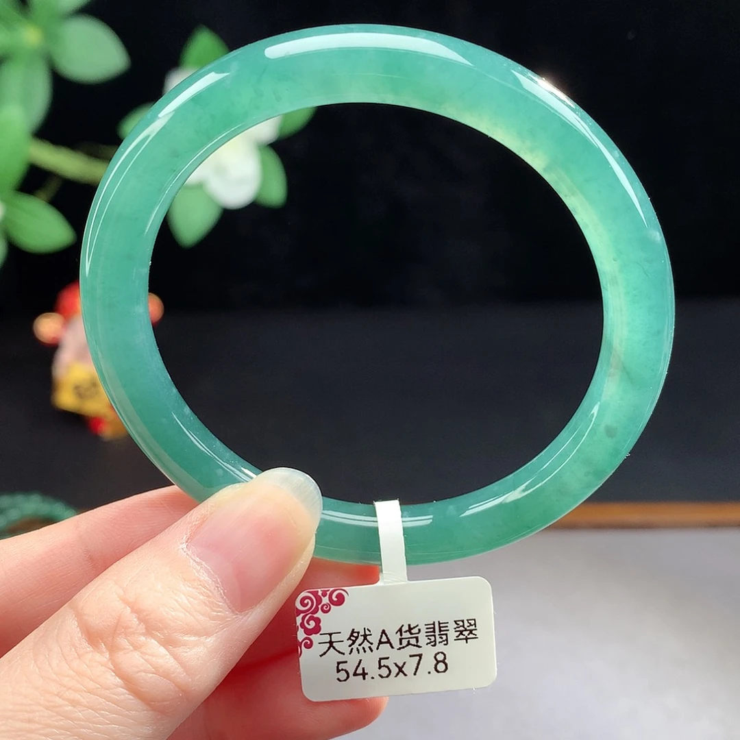 未镶嵌手镯（圆镯）翡翠