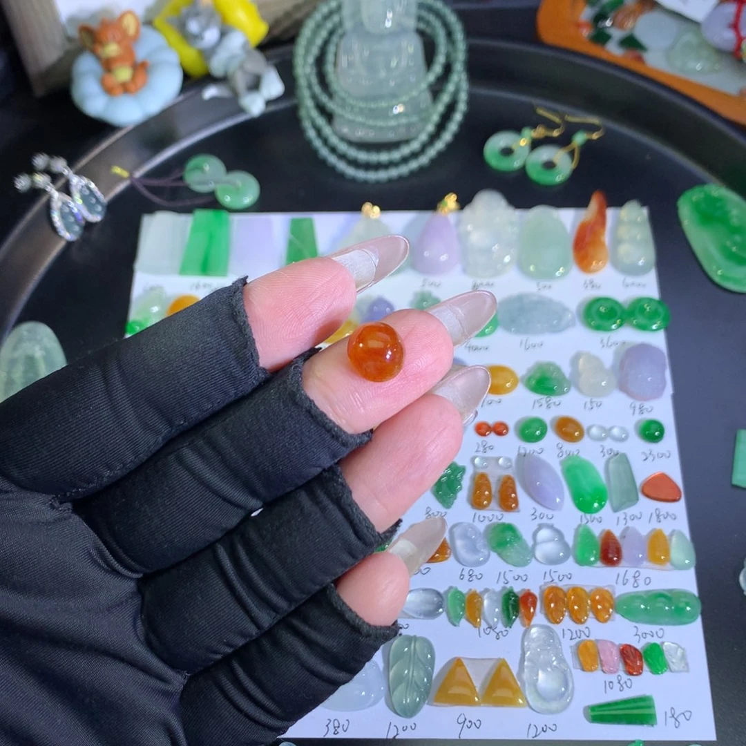 翡翠未镶嵌吊坠(不含链)冰红蛋