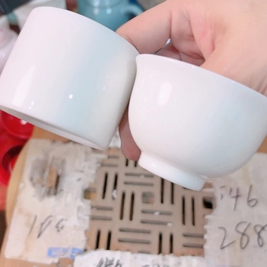 微瑕介意的勿拍，喜欢再下单，谢谢支持