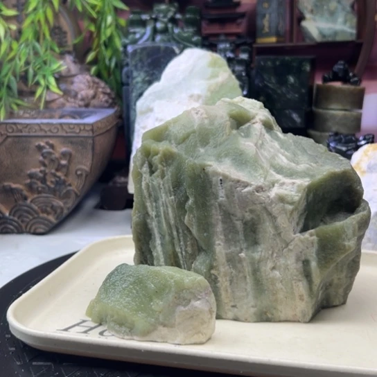 和田玉（黄玉）未镶嵌颈饰