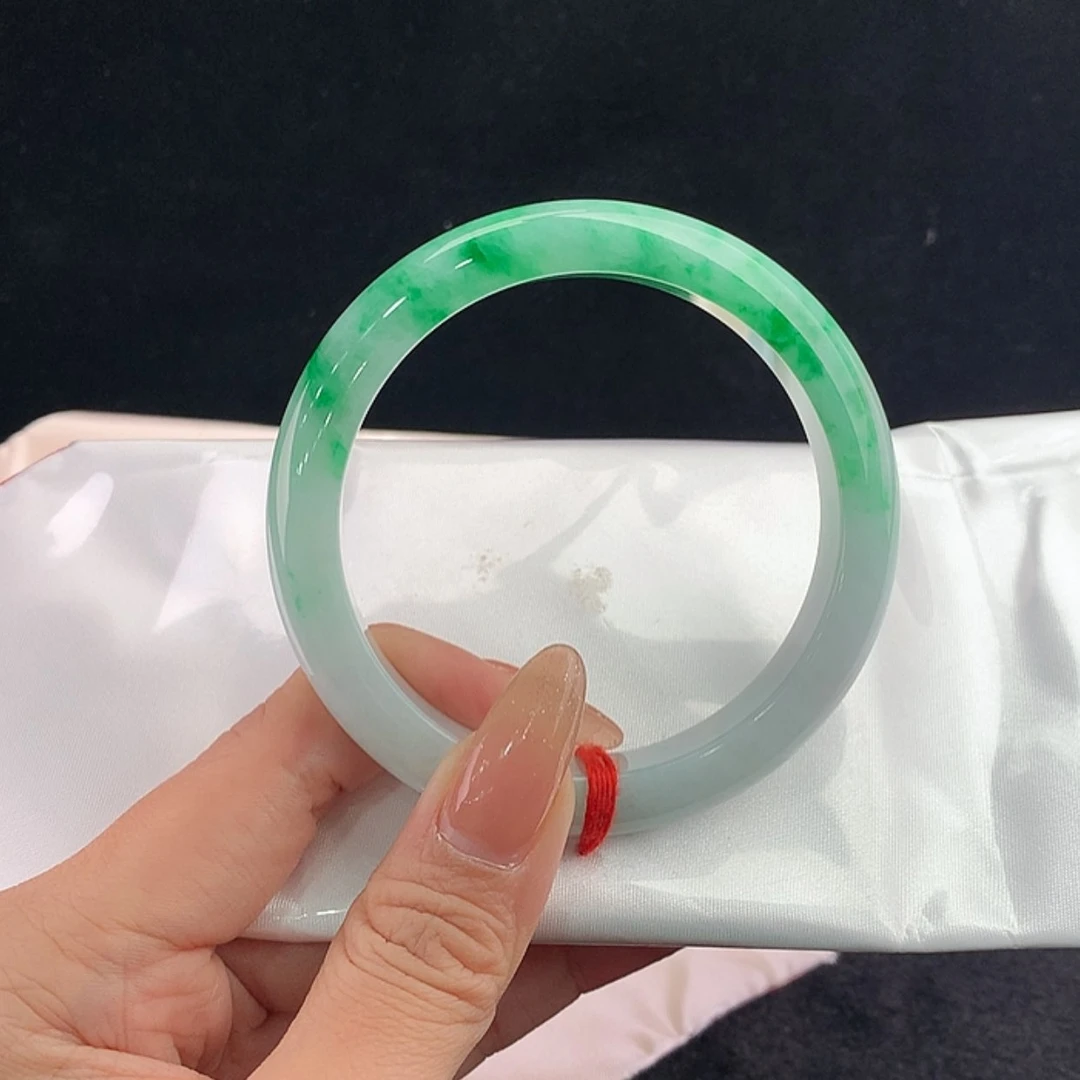 【闪购商品】未镶嵌手镯翡翠正62