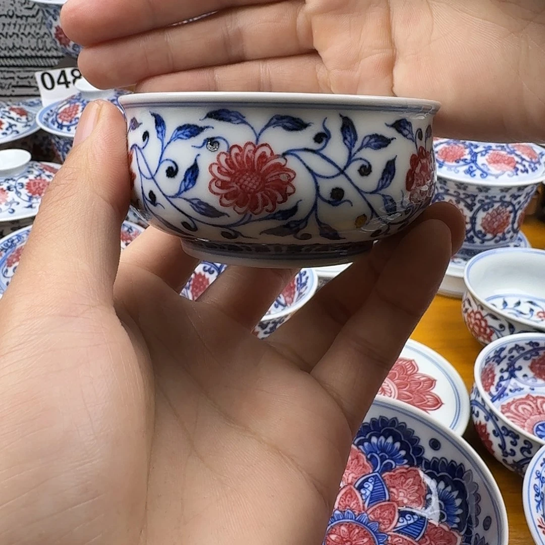 当代釉里红卢氏杯