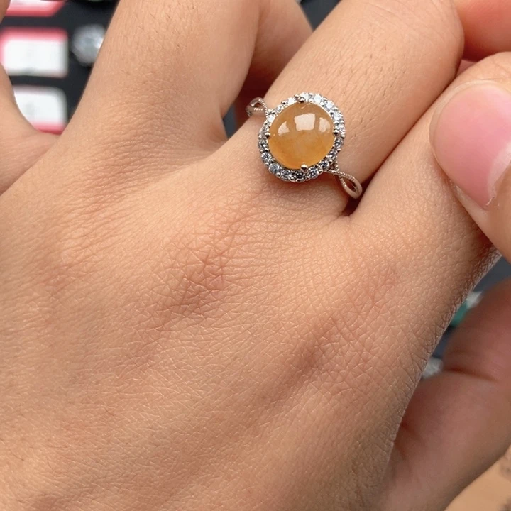 翡翠未镶嵌戒指戒指