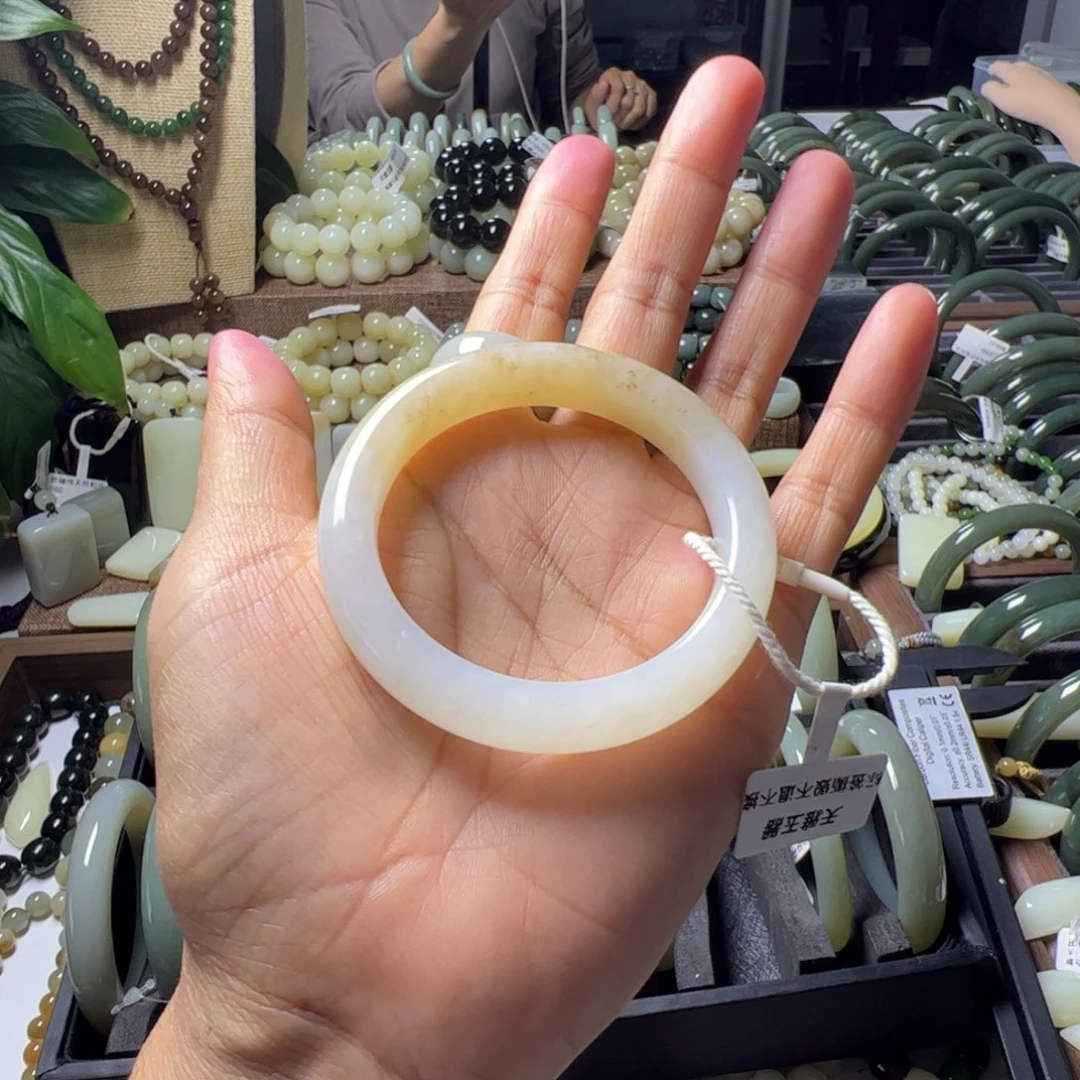 吃***豆未镶嵌手链和田玉