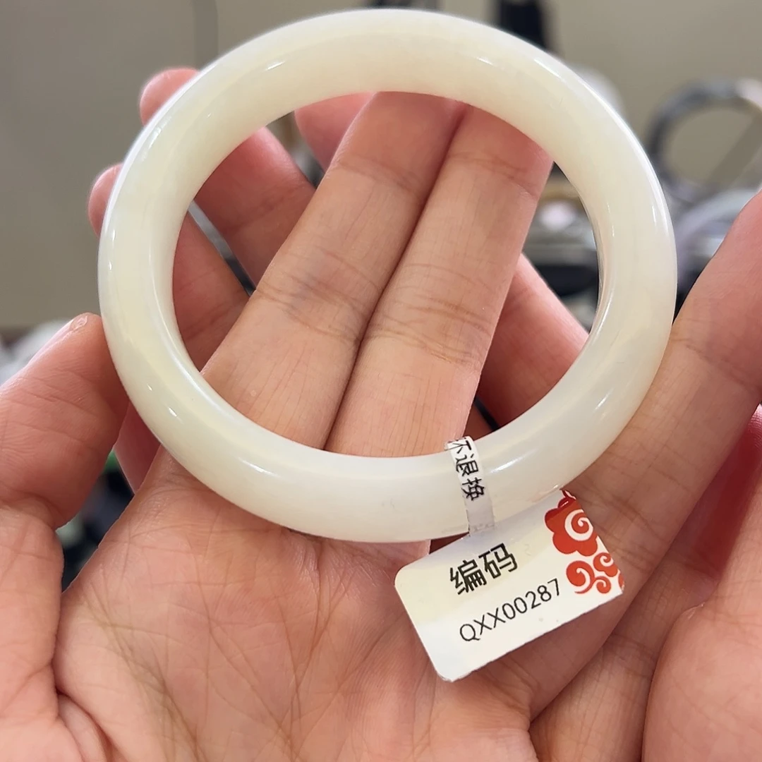 和田玉未镶嵌手镯59