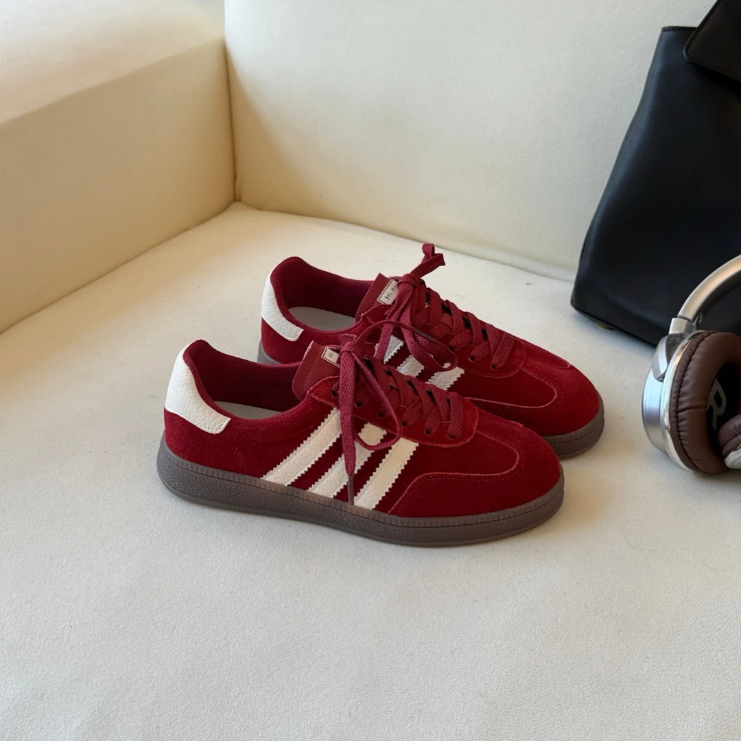 2025年秋季新款透气学生秋季休闲板鞋休闲鞋鞋子女鞋复古ins韩版