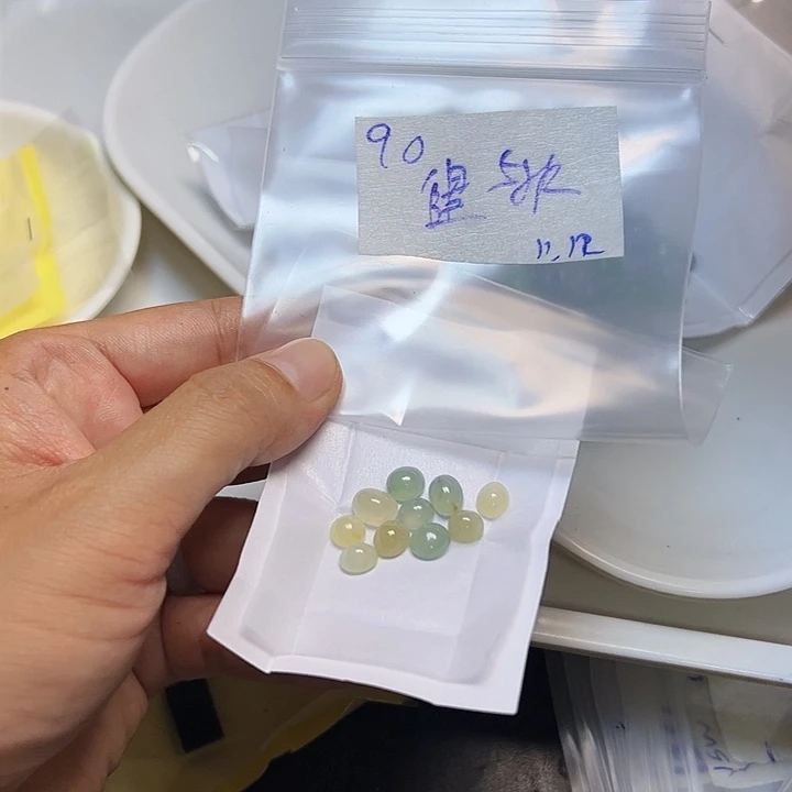 未镶嵌定制翡翠健**乐不
