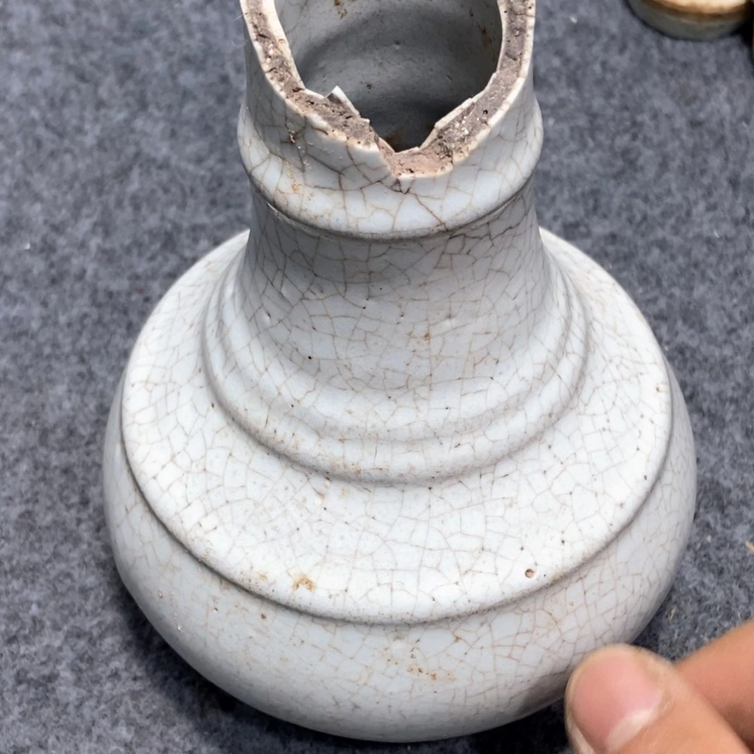 摆件游**巢陶瓷工艺美术作品