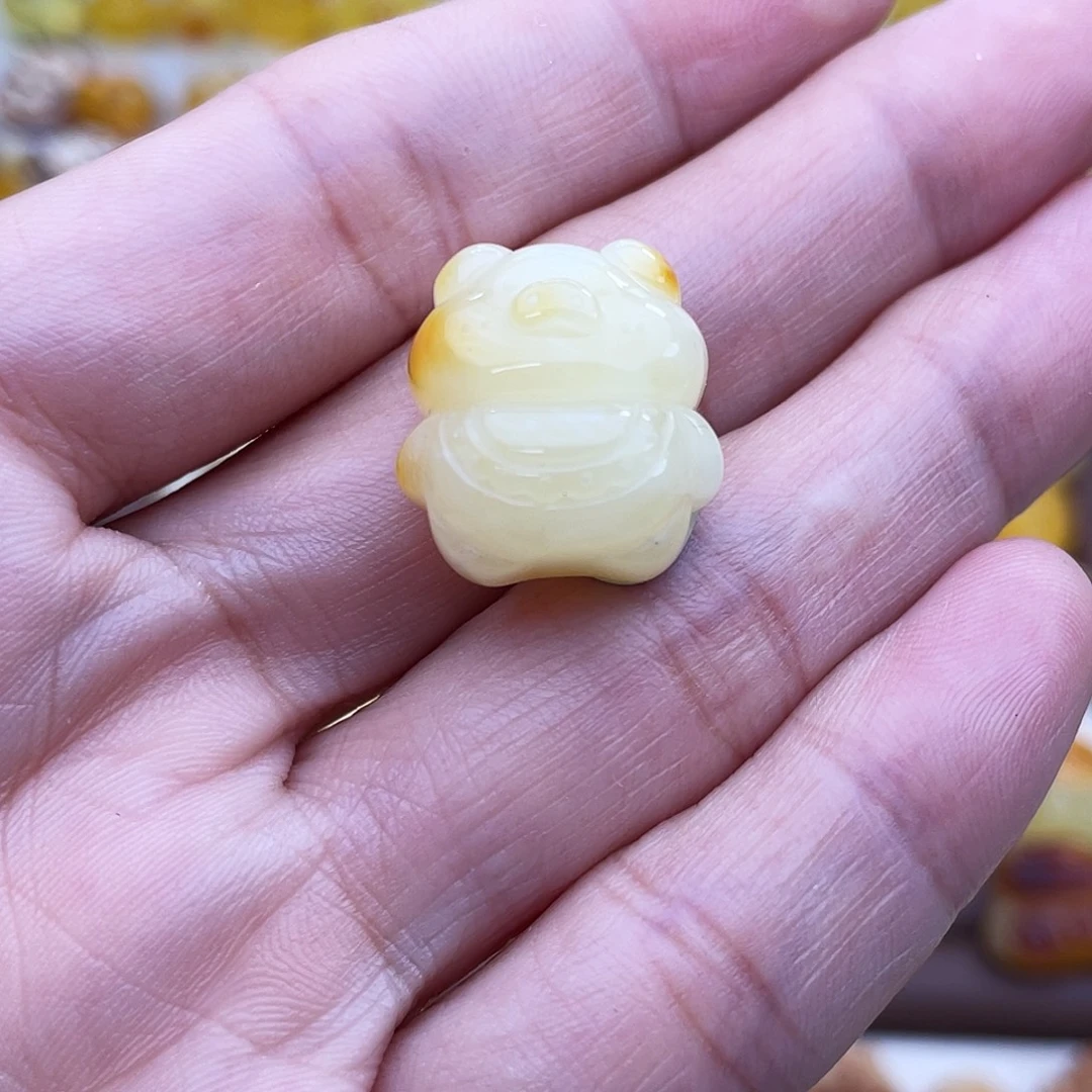 琥珀未镶嵌吊坠(不含链)
