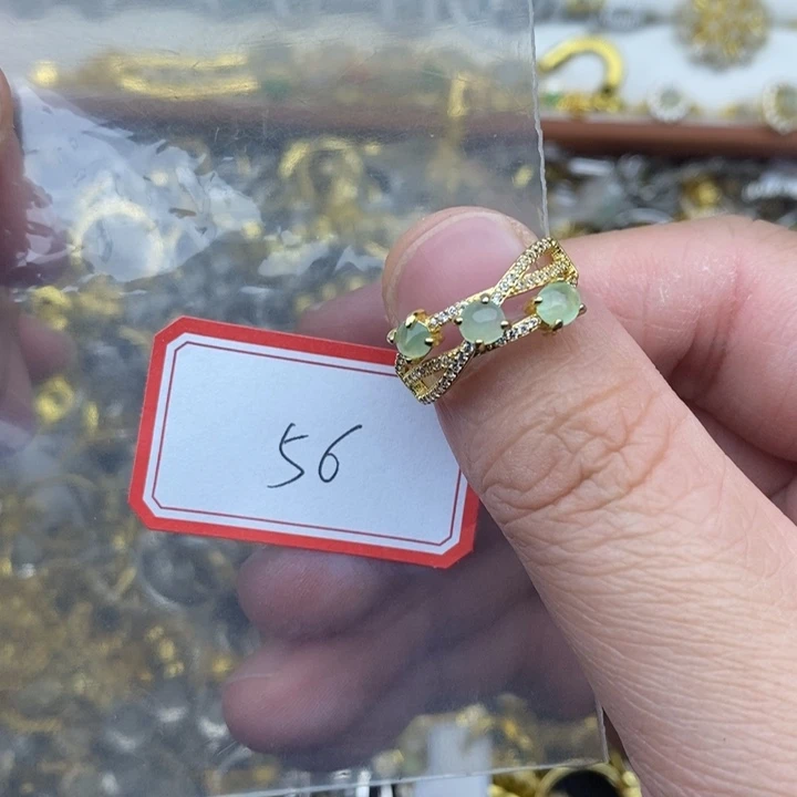 翡翠未镶嵌戒指56