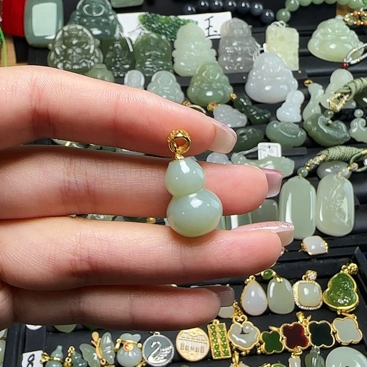 颈饰银S925镶嵌和田玉