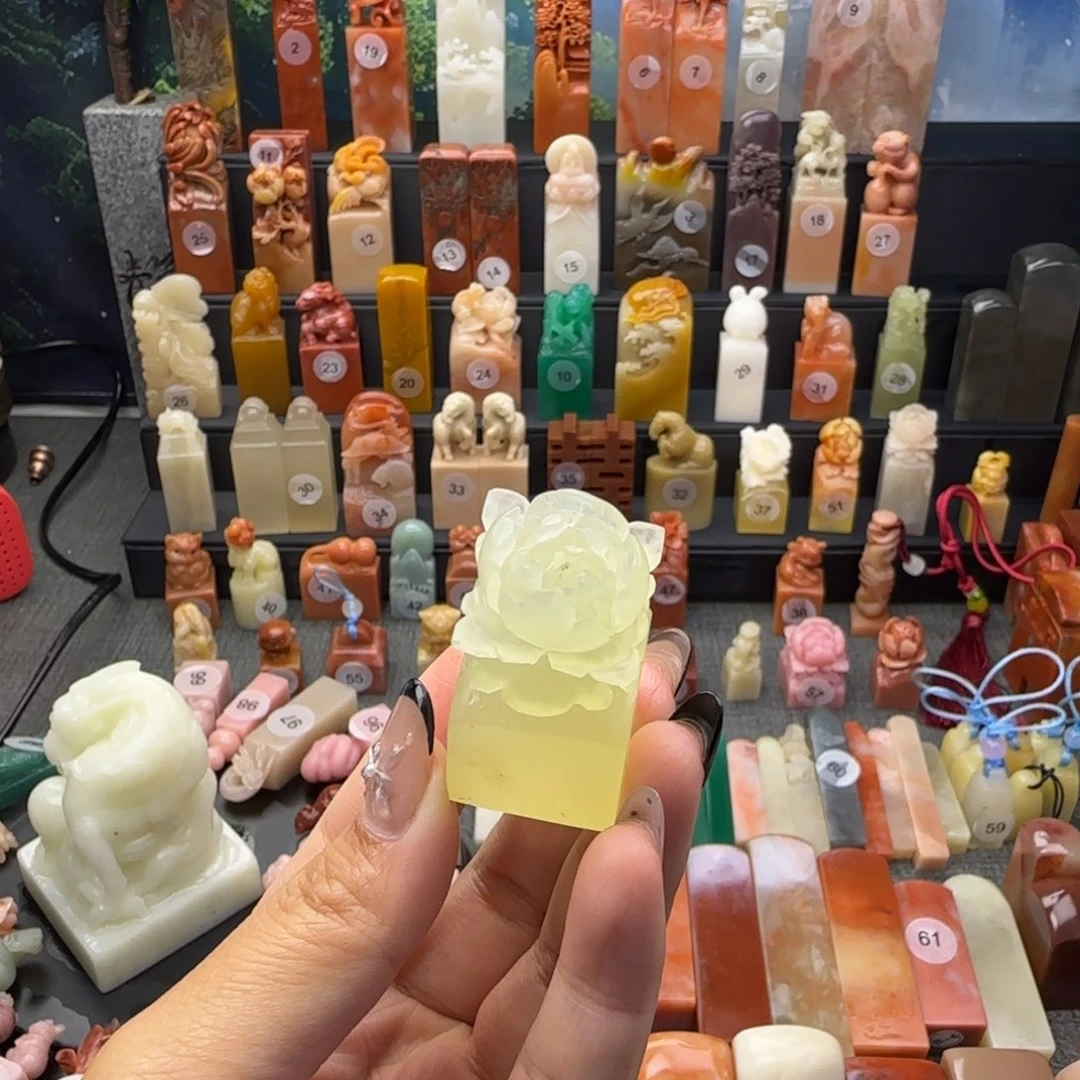 寿山石印石牡丹花