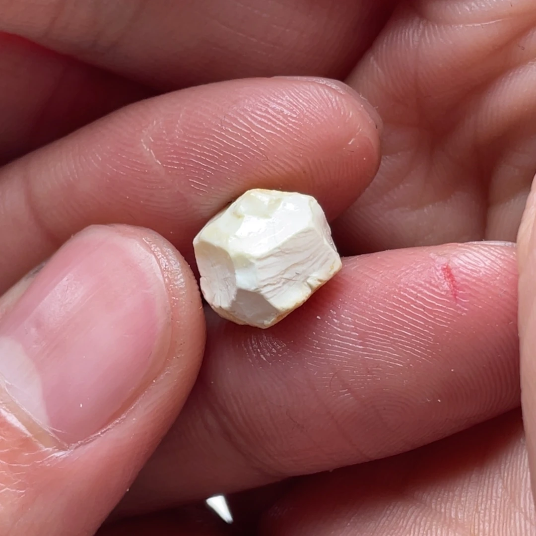 定制琥珀未镶嵌蜜蜡原石定制