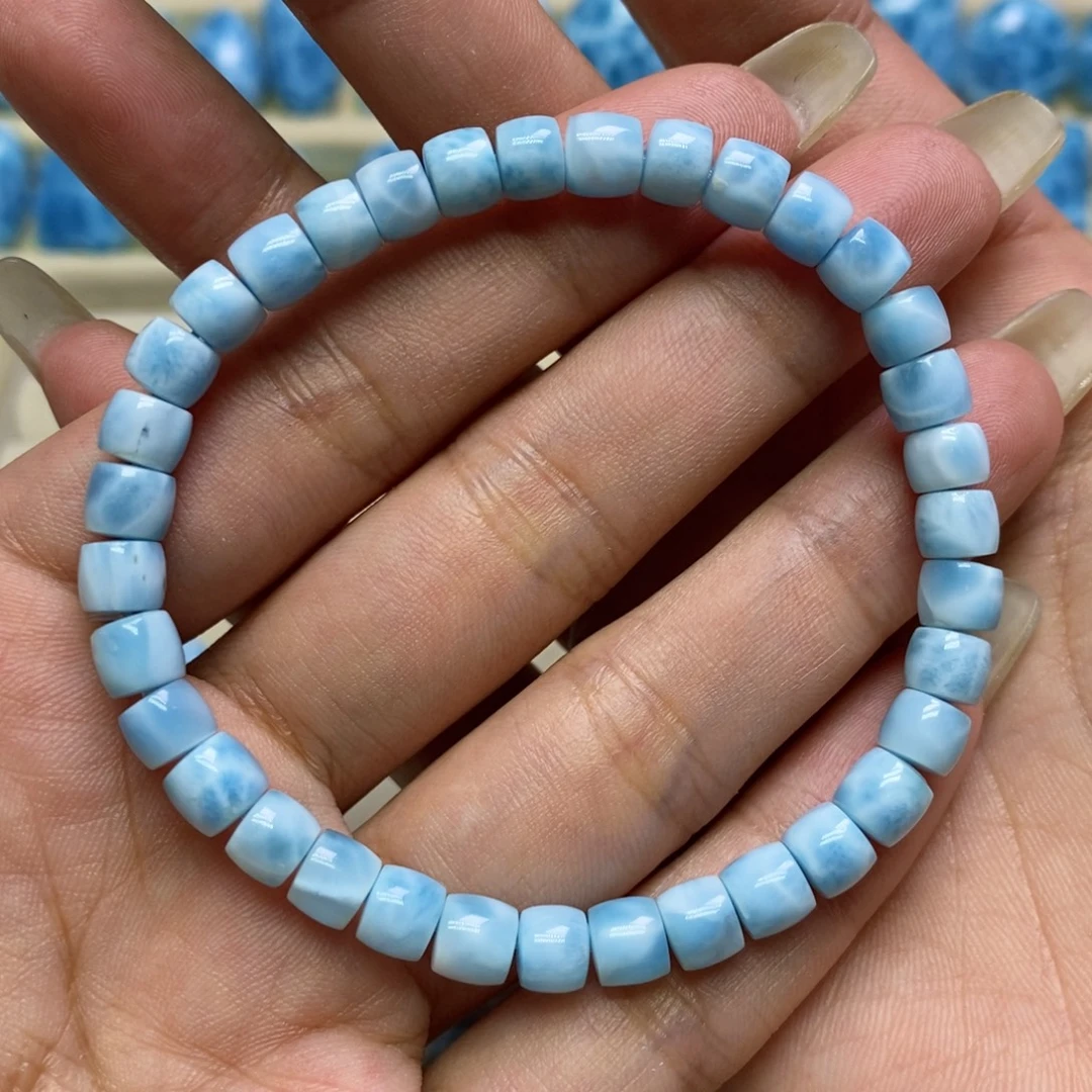未镶嵌针钠钙石（海纹石）手链
