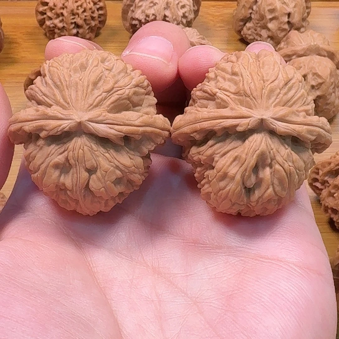 桃核吊坠39 全品白狮子