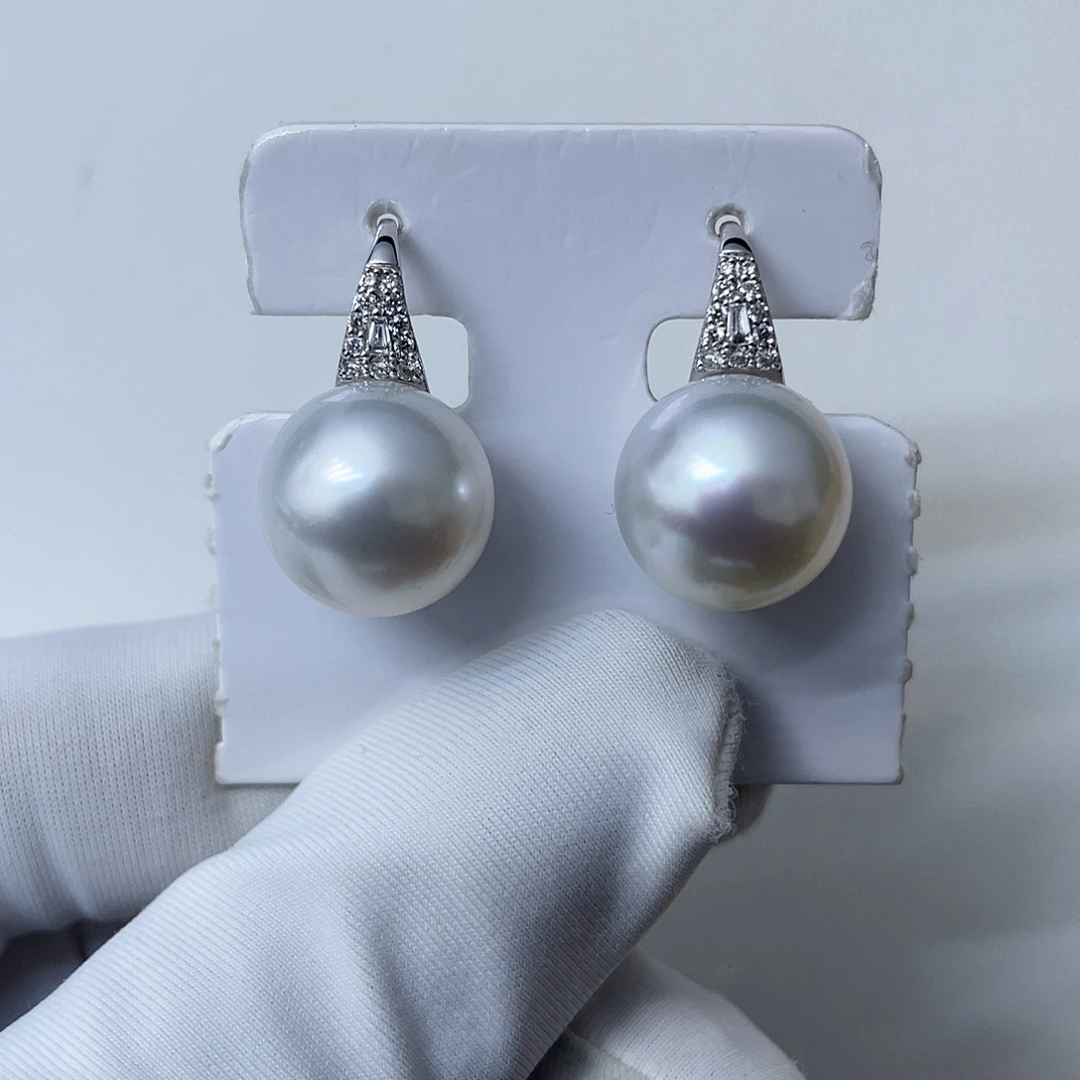 海水珍珠耳饰18K金镶嵌澳白