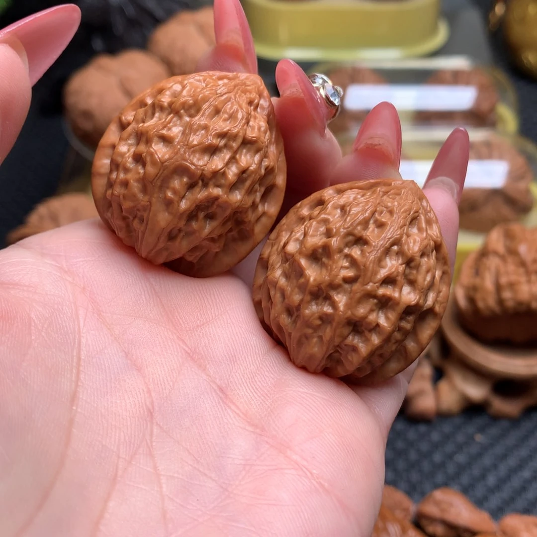 文玩核桃把件32金牛