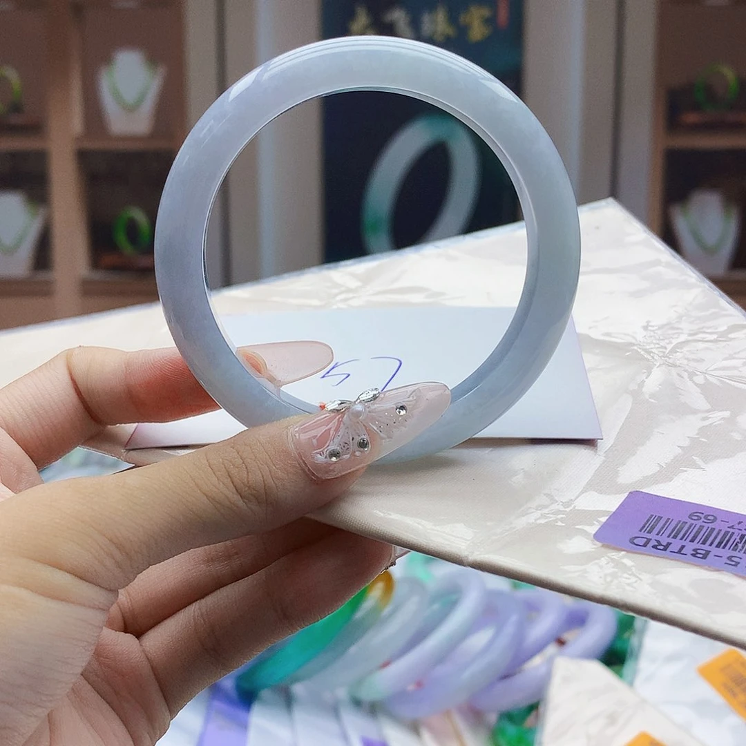 翡翠手镯未镶嵌6789878998999009