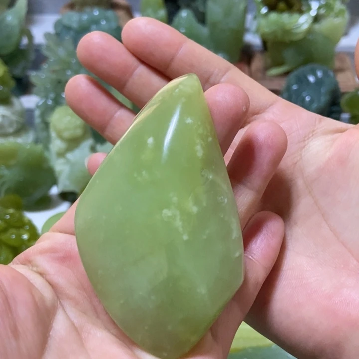 【闪购商品】未镶嵌蛇纹石玉把件