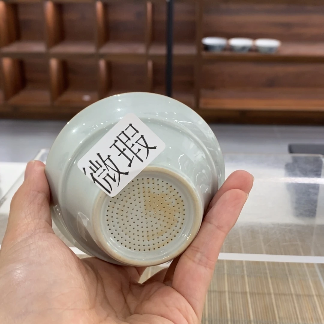 釉下手绘茶具微瑕