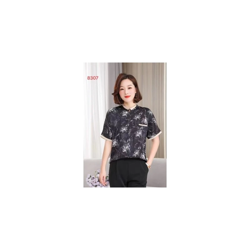 8307-23新款减龄印花小衫