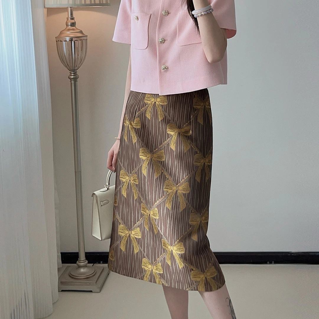 高端轻奢提花半身裙女2025新款气质高级感肌理感a字裙后开叉国风