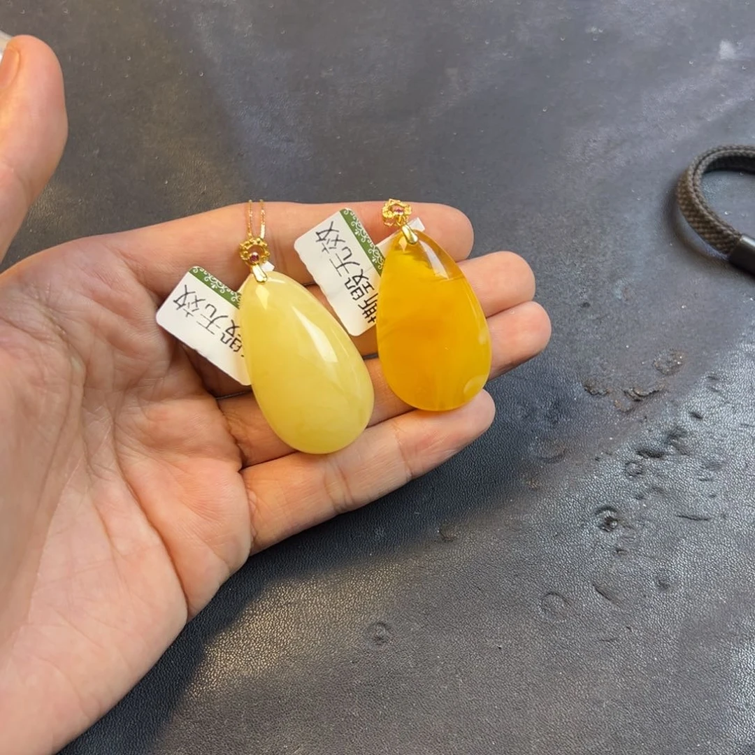 蜜蜡颈饰银S925镶嵌