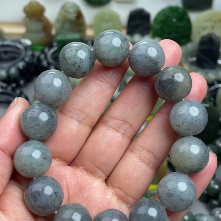 和田玉未镶嵌手串