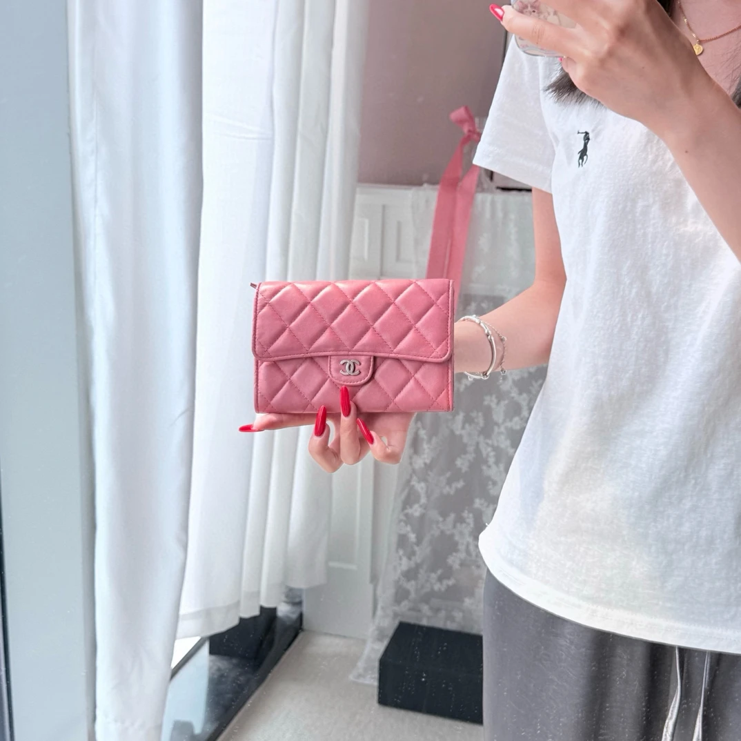 95新 Chanel/香奈儿 chanel珊瑚粉菱格纹翻盖卡包