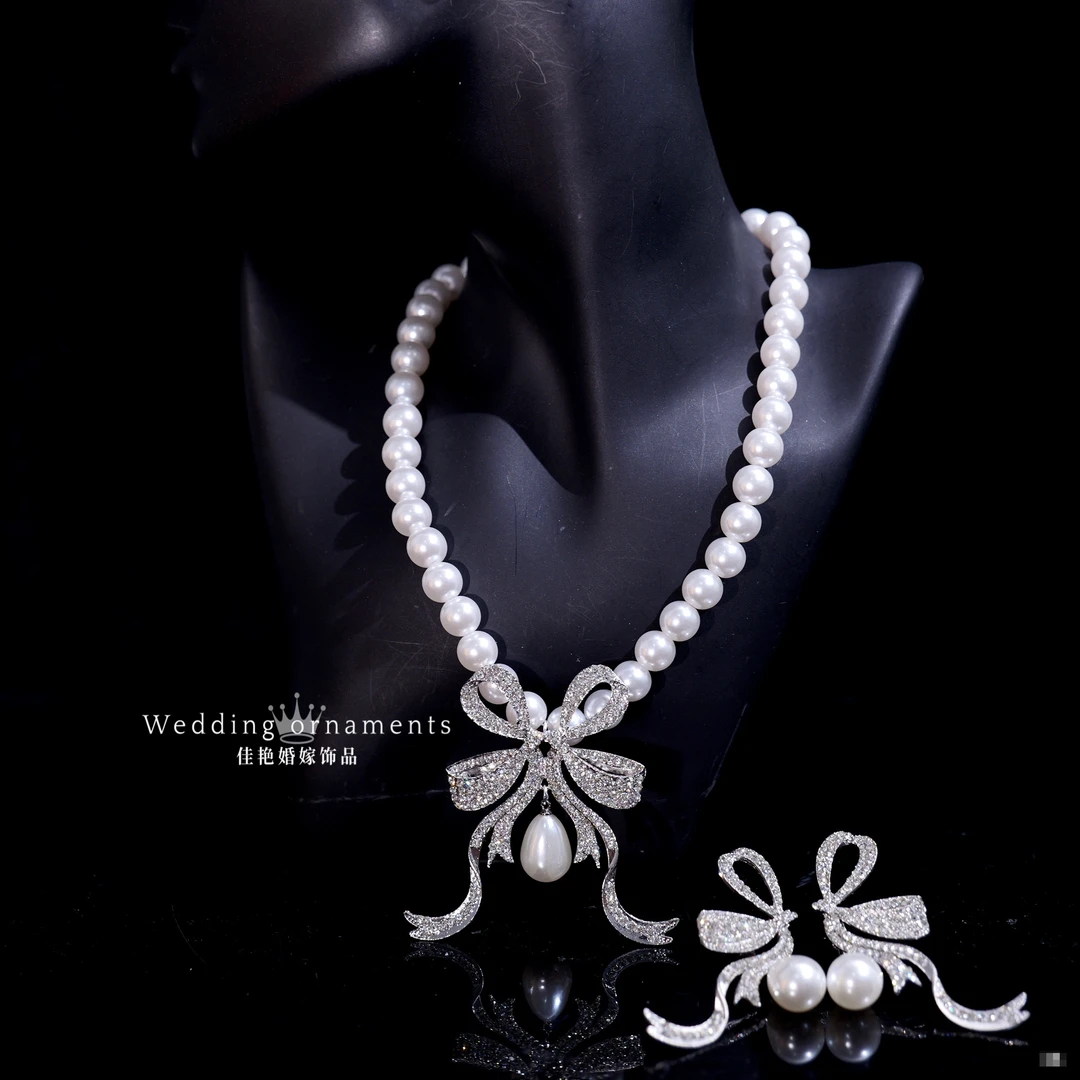 合金仿珍珠项链 1032新款气质款蝴蝶立体项链戴耳环套链百搭项链