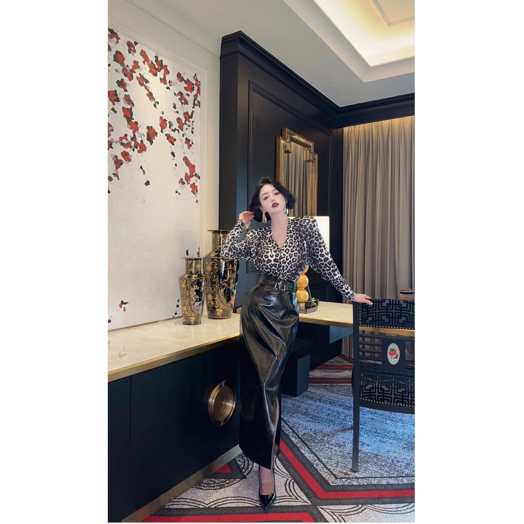 LYXJ【丝荻拉皮革】高级修身显瘦设计半身裙直筒裙轻奢气质12353