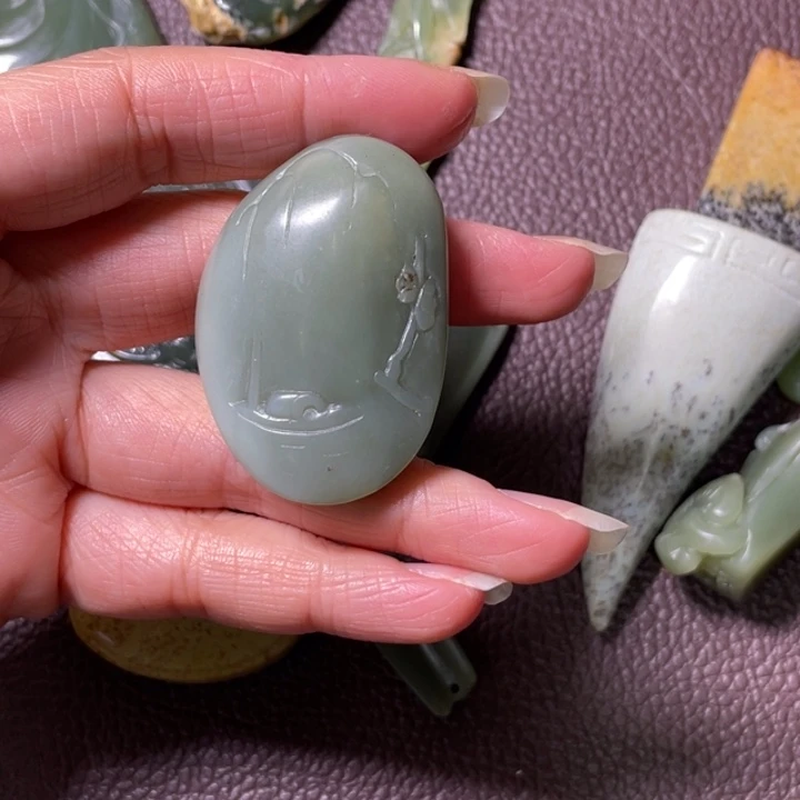 故***沟岫岩河磨玉（透闪石质玉）未镶嵌颈饰