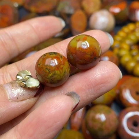 玛瑙/玉髓颈饰未镶嵌巡*