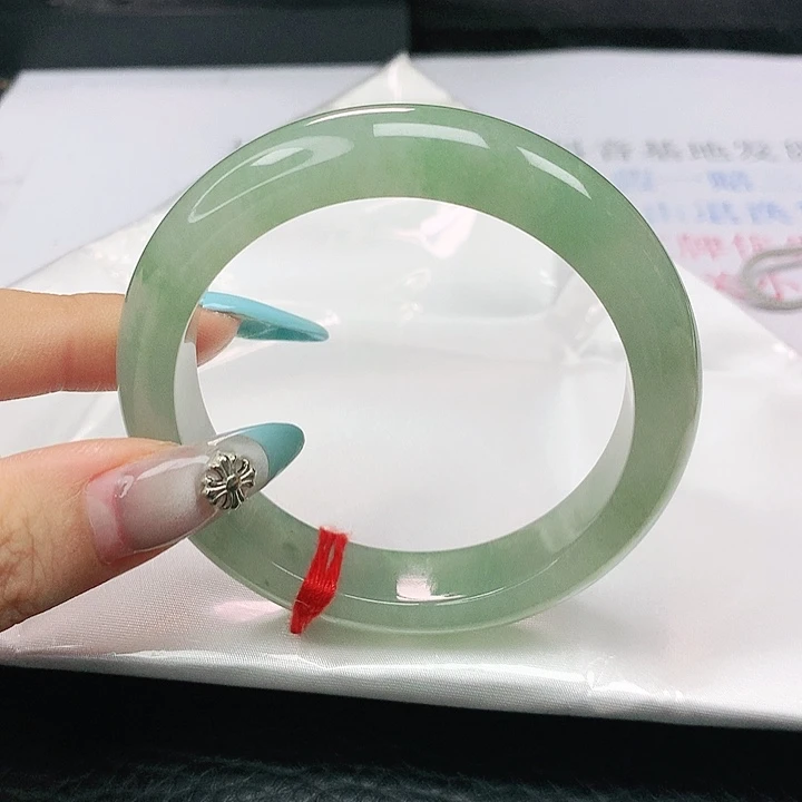 翡翠手镯未镶嵌翡翠55.4冰种冰润葡萄肉正圈