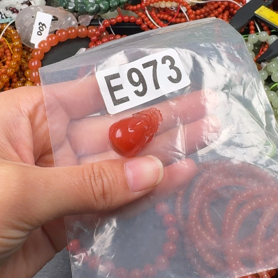 南红玛瑙未镶嵌珠宝奇石