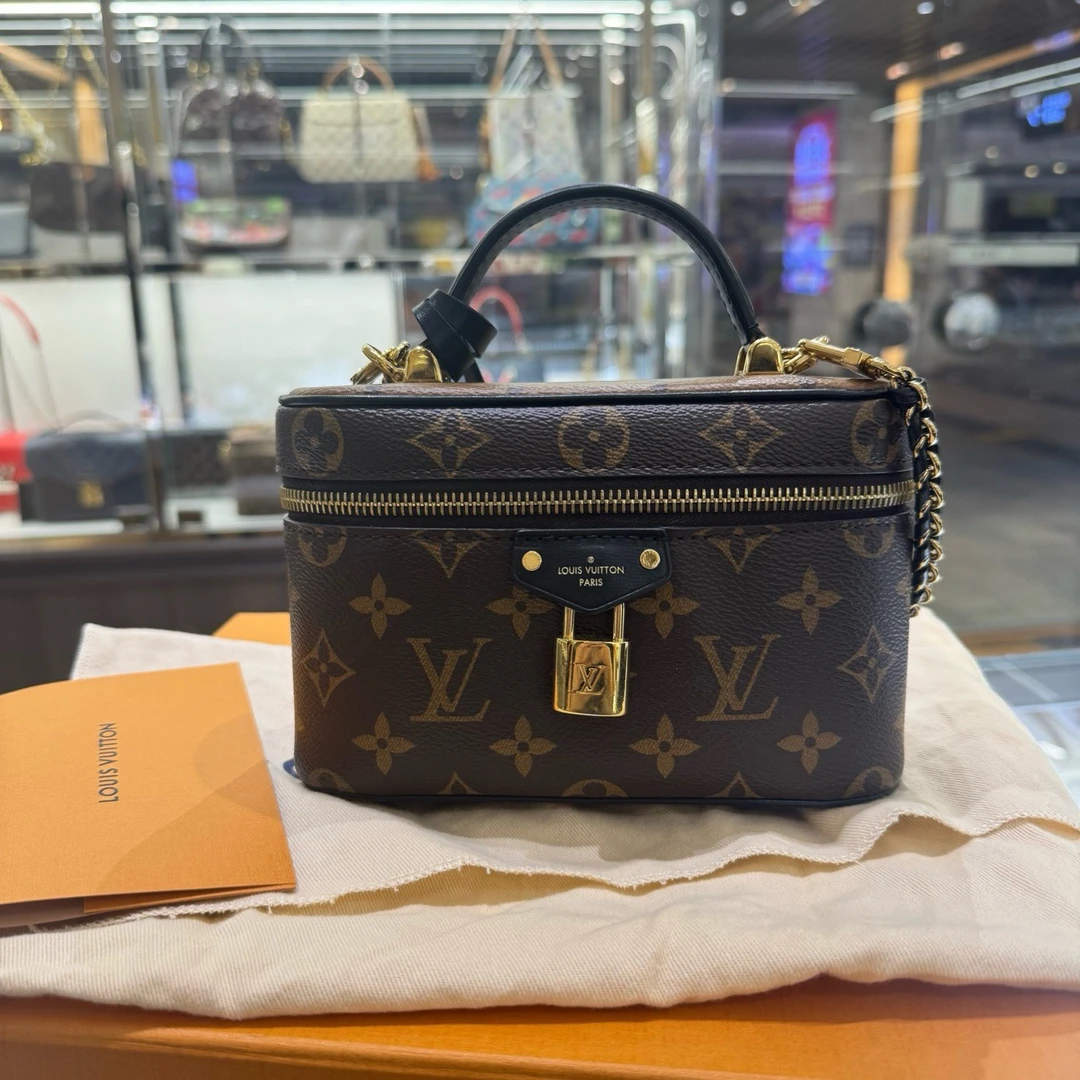 95新 LouisVuitton/路易威登 16691856/KIKIFIFI/新款化妆盒子包