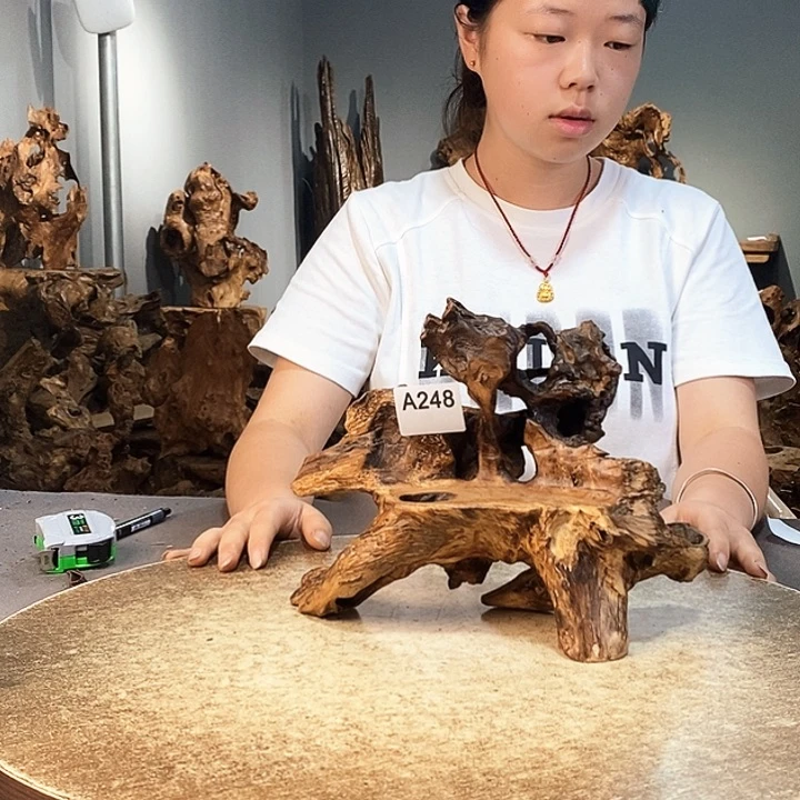 茶盏精**刻248株木随行的小根艺