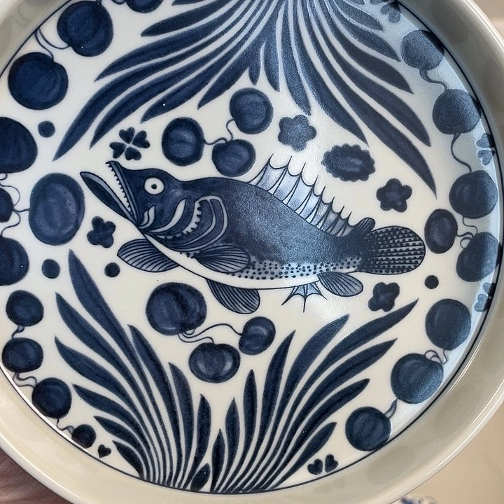 瓷片景德镇青花鱼藻纹大壶承