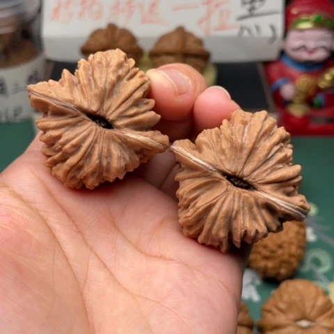 【闪购商品】文玩核桃吊坠喵**叫43全品楼