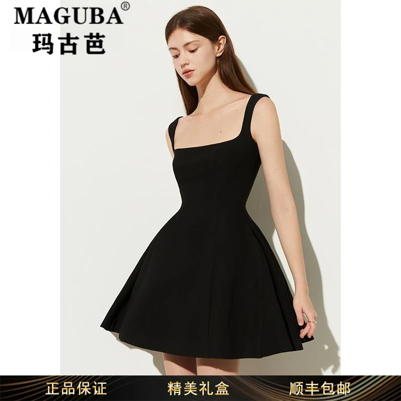 玛古芭法式低领黑色连衣裙女修身收腰吊带裙法式宴会度假沙滩短裙