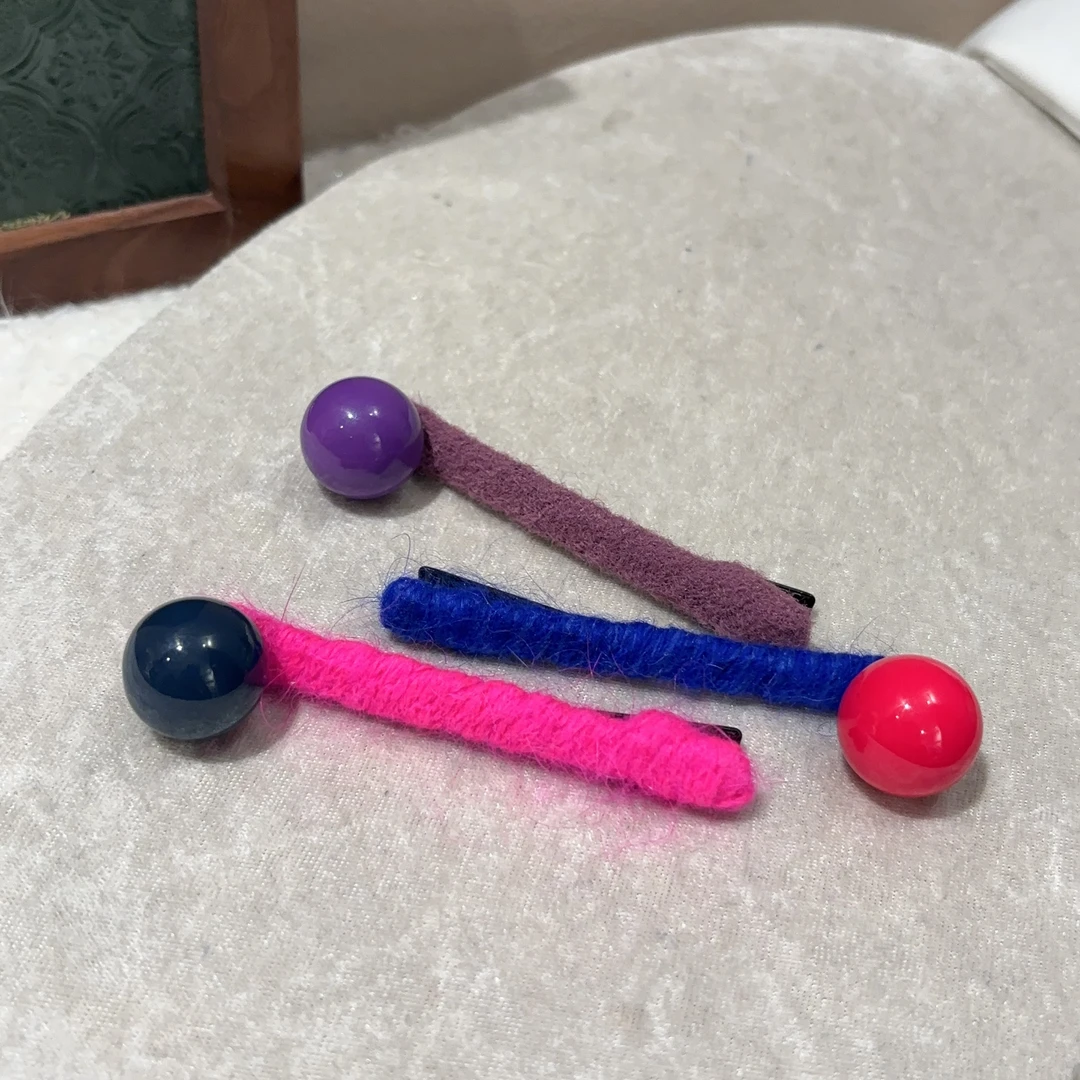 设计款拼色球球发夹Y991
