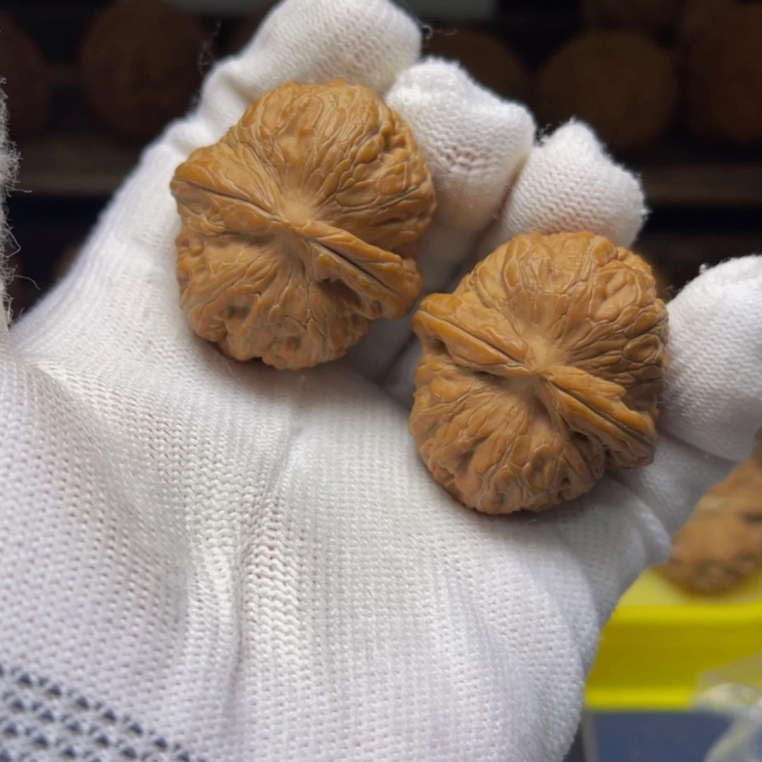 【闪购商品】核桃把件37尺寸元宝