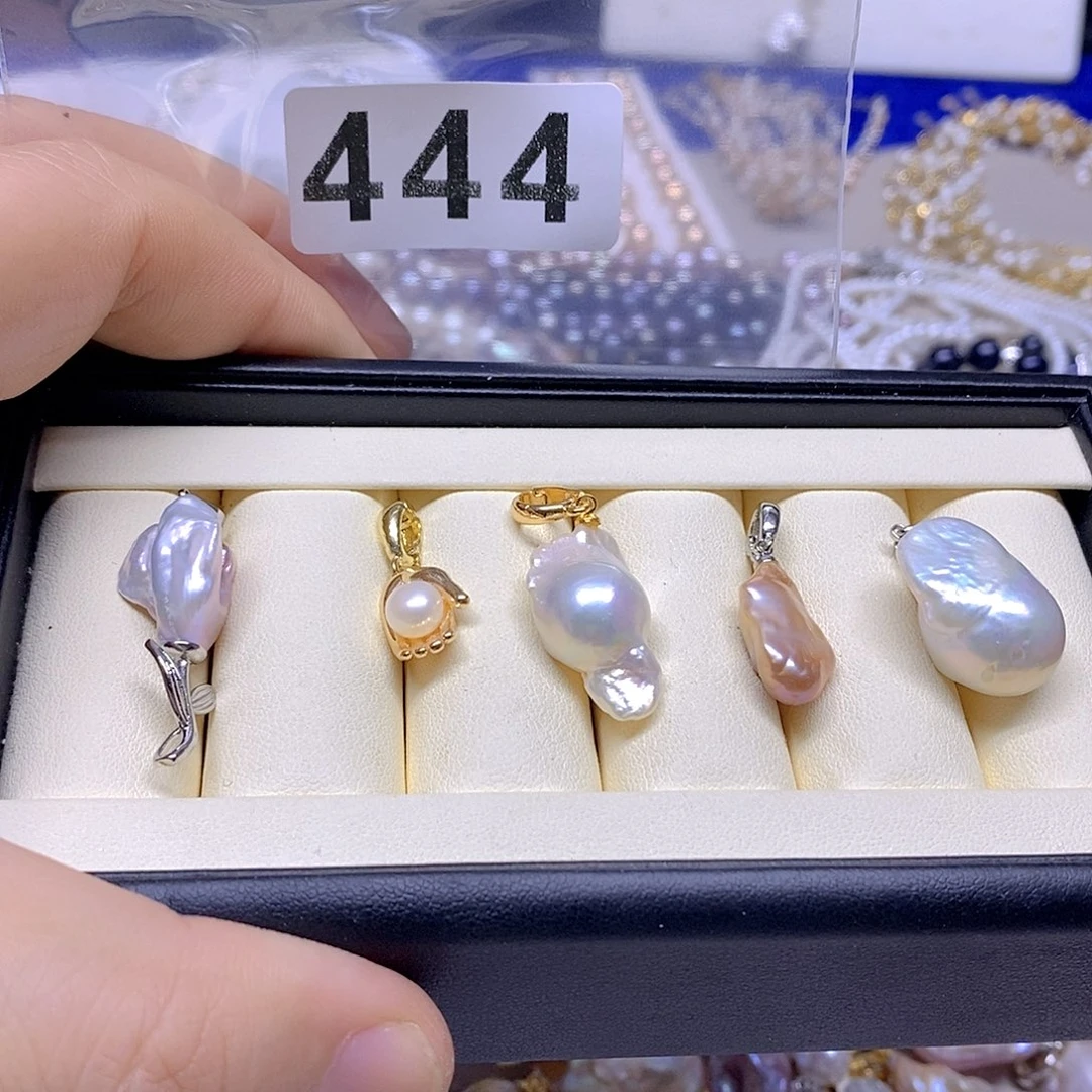 颈饰未镶嵌淡水珍珠