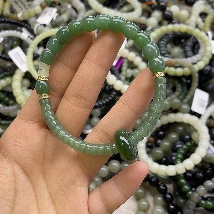 和田玉未镶嵌手串