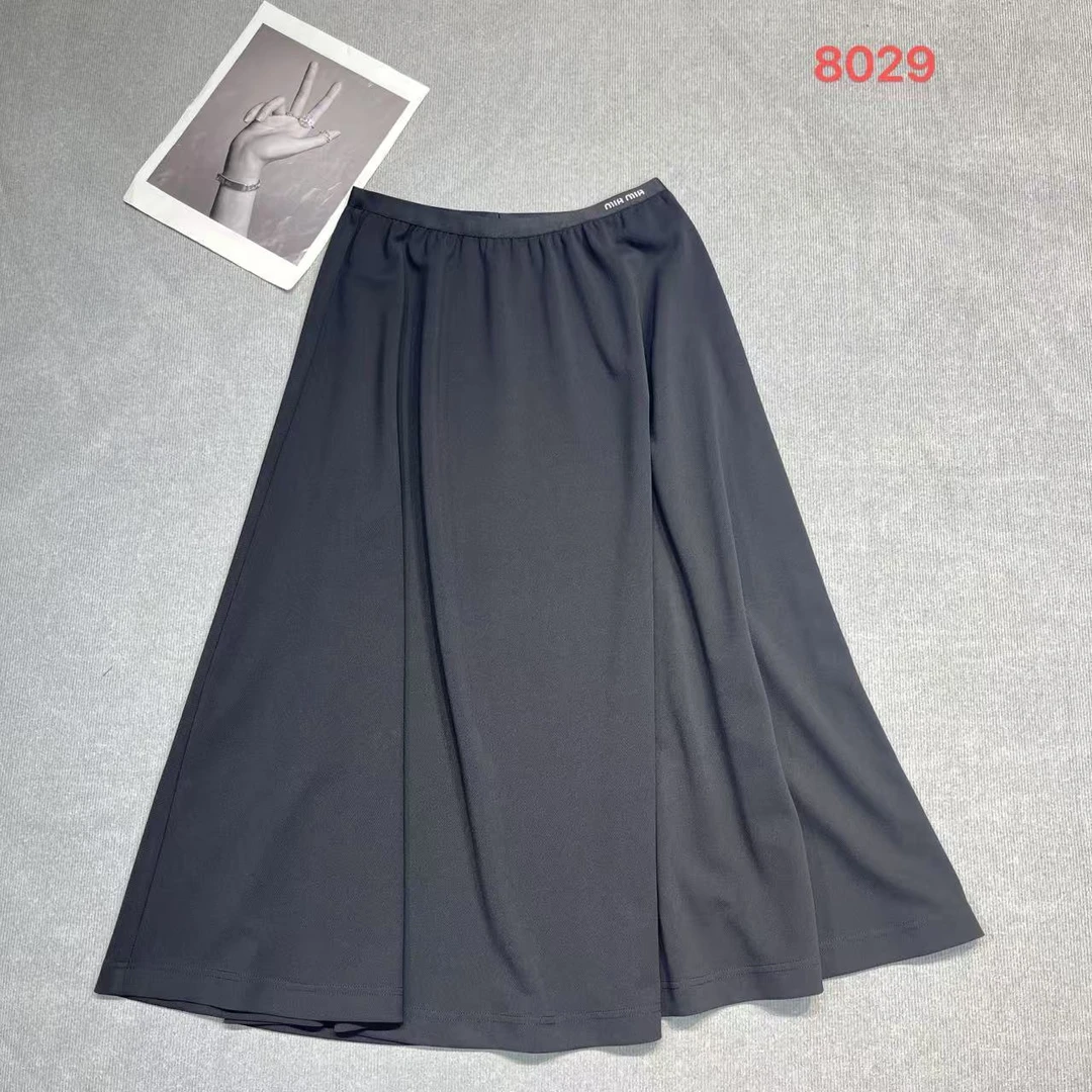 垂顺易打理少女感半身裙8029