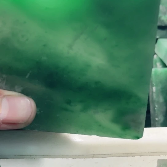 我***我定制石英质玉（非洲翠）非洲翠手镯定制